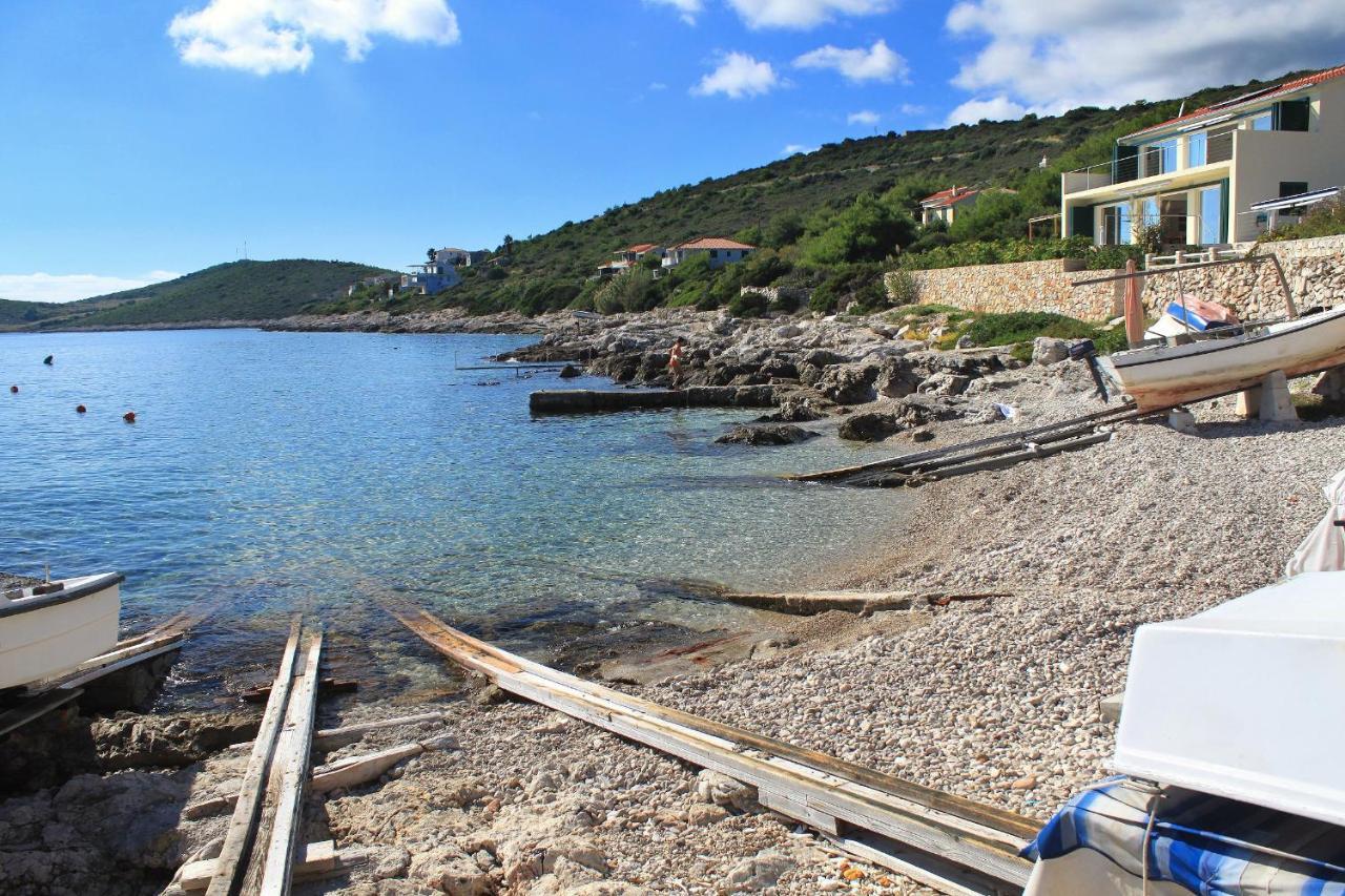 Apartments By The Sea Milna, Vis - 8896 Zewnętrze zdjęcie
